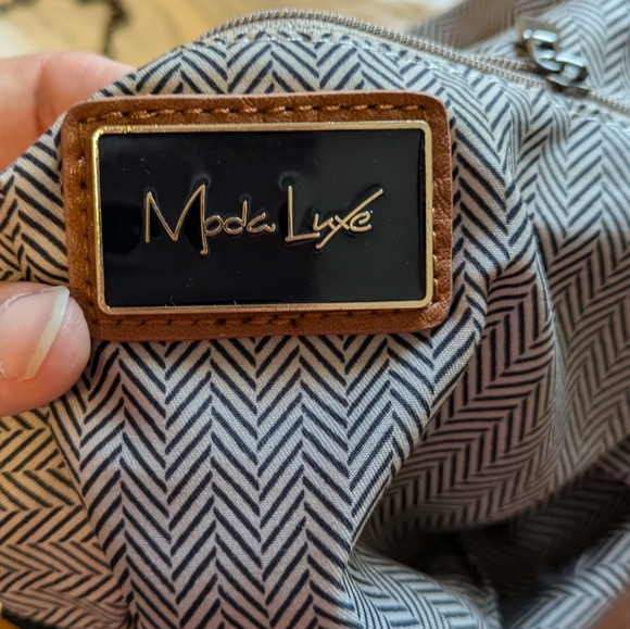 Moda Luxe Melodie Tan Faux Leather Crossbody Clutch - Picture 7 of 11